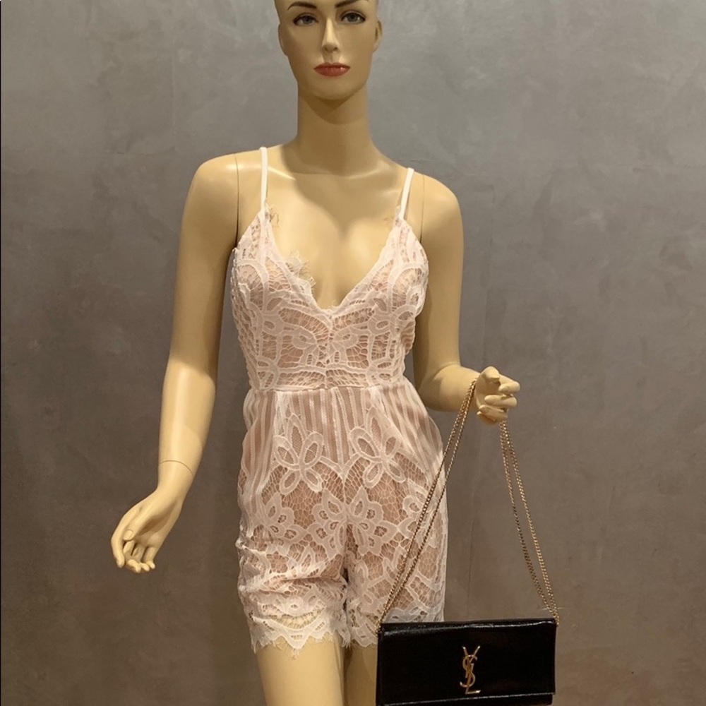 Beautiful lace shorts romper.
